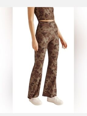 Beyond Yoga Floral High-Rise Flare Pants - Brown Size Xs